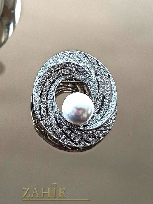 Дамски бижута - Елегантна кристална брошка и висулка за колие с блестящи фасетни кристали и голяма бяла перла, сребриста основа, размери 5 на 4 см- B1387